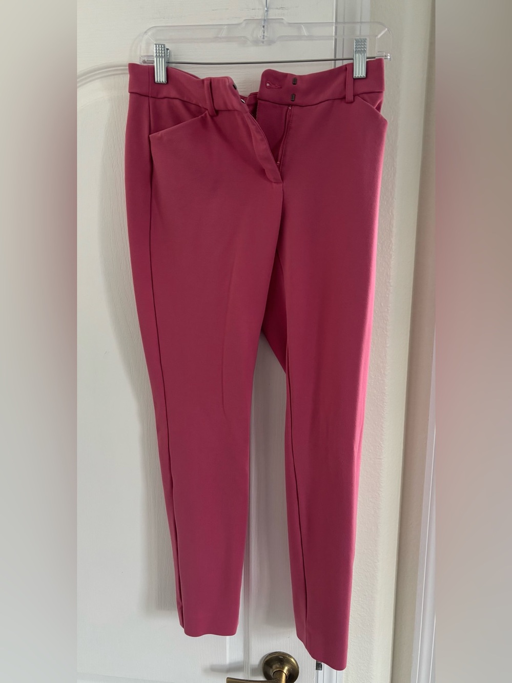 Express Women’s Pink Slim Mid Rise Pants. Size 4R